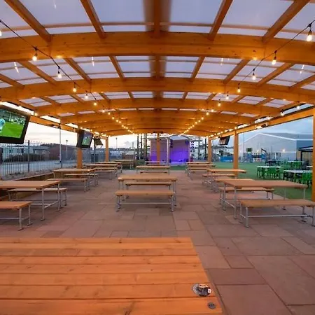 The Hideaway 度假居 *